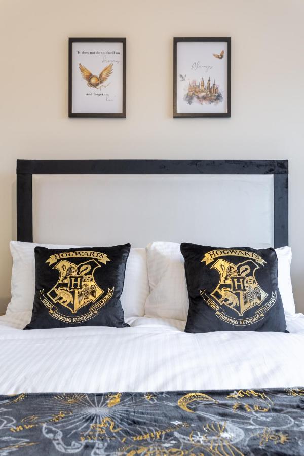 Premium Nights - Harry Potter, Professional, Family Apartment Watford (Hertfordshire)